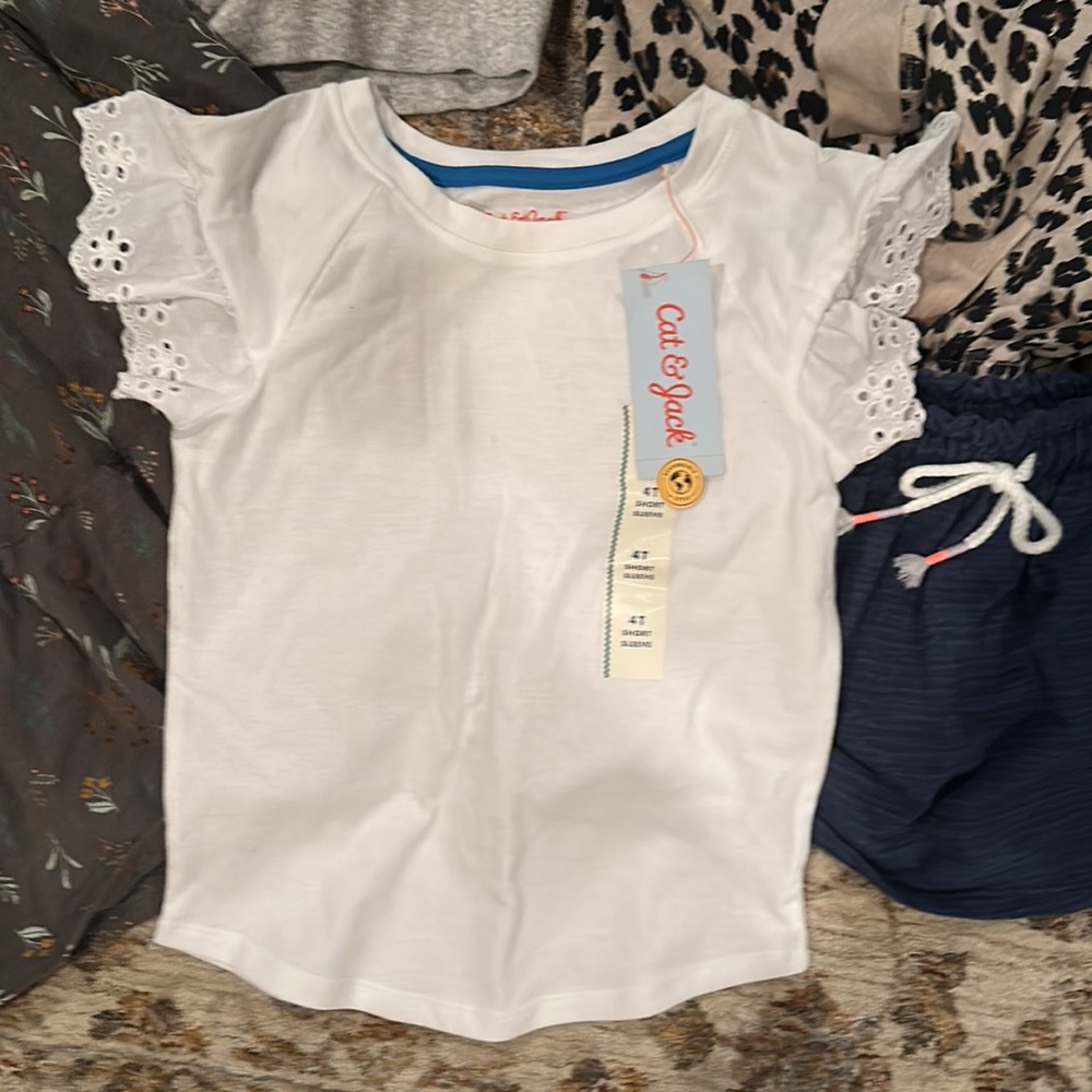 4T Girl Bundle - Picture 2 of 8